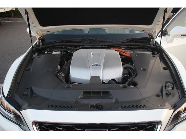 クラウンハイブリッド Ｇ－エグゼクティブ　禁煙車　純正８インチナビ　サンルーフ　フルセグＴＶ　全周囲カメラ　革シート　シートヒーター・シートエアコン　ＥＴＣ２．０　純正１８インチアルミホイール　クリアランスソナー　アイドリングストップ（76枚目）