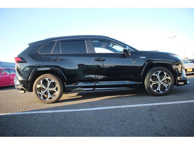 ＲＡＶ４ ＰＨＶ Ｚ　後期型　禁煙車　純正１０．５インチディスプレイオーディオ　モデリスタフルエアロ　サンルーフ　フルセグＴＶ　電動リアゲート　バックカメラ　レーンキープアシスト　ＥＴＣ２．０　ＬＥＤヘッドライト（16枚目）