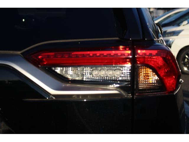 ＲＡＶ４ ＰＨＶ Ｚ　後期型　禁煙車　純正１０．５インチディスプレイオーディオ　モデリスタフルエアロ　サンルーフ　フルセグＴＶ　電動リアゲート　バックカメラ　レーンキープアシスト　ＥＴＣ２．０　ＬＥＤヘッドライト（28枚目）