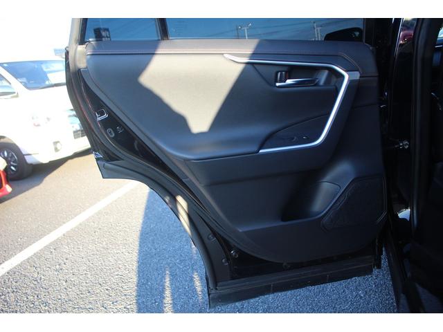 ＲＡＶ４ ＰＨＶ Ｚ　後期型　禁煙車　純正１０．５インチディスプレイオーディオ　モデリスタフルエアロ　サンルーフ　フルセグＴＶ　電動リアゲート　バックカメラ　レーンキープアシスト　ＥＴＣ２．０　ＬＥＤヘッドライト（38枚目）