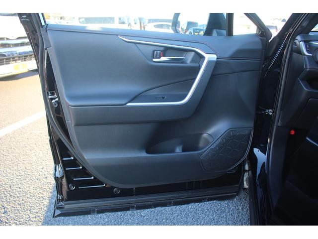 ＲＡＶ４ ＰＨＶ Ｚ　後期型　禁煙車　純正１０．５インチディスプレイオーディオ　モデリスタフルエアロ　サンルーフ　フルセグＴＶ　電動リアゲート　バックカメラ　レーンキープアシスト　ＥＴＣ２．０　ＬＥＤヘッドライト（41枚目）