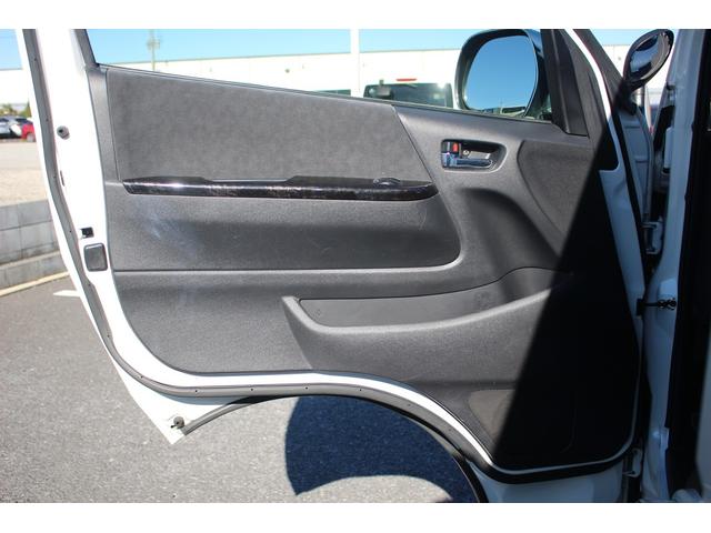 ハイエースワゴン ＧＬ　ナビ　バックカメラ　１０人乗り　片側スライドドア　ＬＥＤヘッドライト　１００Ｖ電源　Ｂｌｕｅｔｏｏｔｈ接続　ＥＴＣ　キーレスエントリーシステム　電動格納ミラー　ＣＤ・ＤＶＤ再生　オートライト（40枚目）