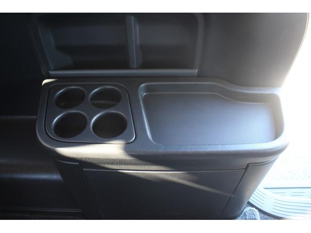 ハイエースワゴン ＧＬ　ナビ　バックカメラ　１０人乗り　片側スライドドア　ＬＥＤヘッドライト　１００Ｖ電源　Ｂｌｕｅｔｏｏｔｈ接続　ＥＴＣ　キーレスエントリーシステム　電動格納ミラー　ＣＤ・ＤＶＤ再生　オートライト（55枚目）