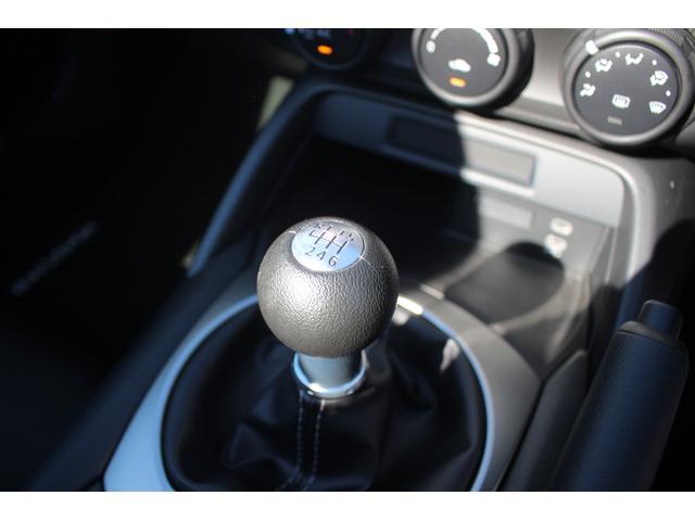 弊社はあいおいニッセイ同和損保代理店です。全営業社員が保険の募集人資格を取得しております。お気軽にご相談ください。