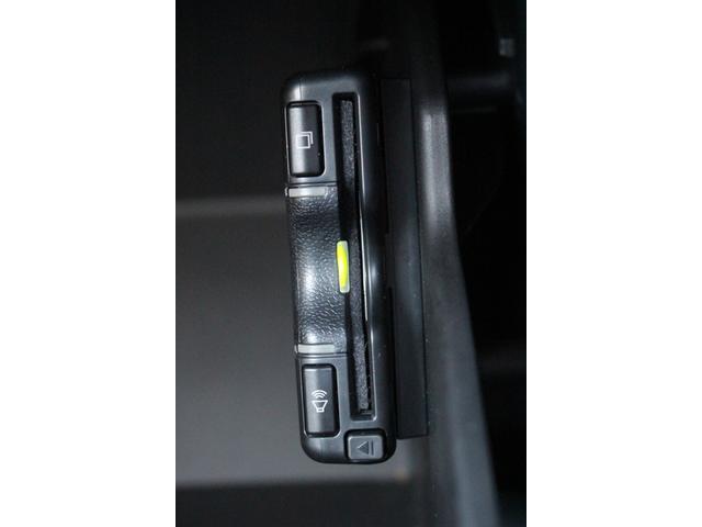 ＧＲ８６ ＲＣ　後期型　禁煙車　ワンオーナー　６速マニュアル　レーダークルーズコントロール　ＥＴＣ２．０　ＬＥＤヘッドライト　電動格納ミラー　クリアランスソナー　プッシュスタート　充電用ＵＳＢ端子（7枚目）