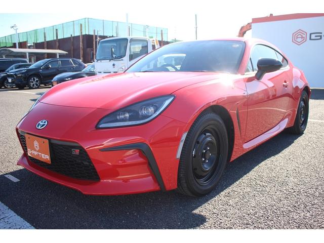 ＧＲ８６ ＲＣ　後期型　禁煙車　ワンオーナー　６速マニュアル　レーダークルーズコントロール　ＥＴＣ２．０　ＬＥＤヘッドライト　電動格納ミラー　クリアランスソナー　プッシュスタート　充電用ＵＳＢ端子（10枚目）