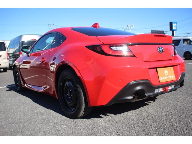 ＧＲ８６ ＲＣ　後期型　禁煙車　ワンオーナー　６速マニュアル　レーダークルーズコントロール　ＥＴＣ２．０　ＬＥＤヘッドライト　電動格納ミラー　クリアランスソナー　プッシュスタート　充電用ＵＳＢ端子（12枚目）