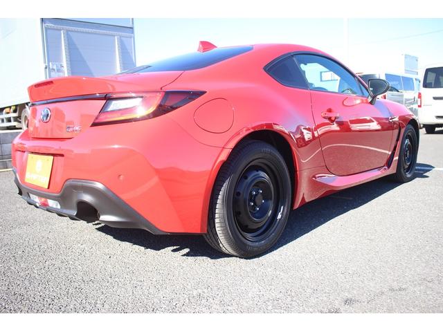 ＧＲ８６ ＲＣ　後期型　禁煙車　ワンオーナー　６速マニュアル　レーダークルーズコントロール　ＥＴＣ２．０　ＬＥＤヘッドライト　電動格納ミラー　クリアランスソナー　プッシュスタート　充電用ＵＳＢ端子（14枚目）