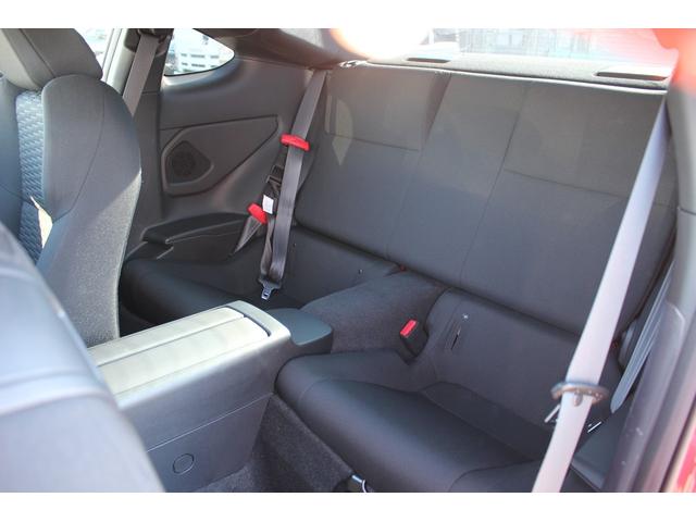 ＧＲ８６ ＲＣ　後期型　禁煙車　ワンオーナー　６速マニュアル　レーダークルーズコントロール　ＥＴＣ２．０　ＬＥＤヘッドライト　電動格納ミラー　クリアランスソナー　プッシュスタート　充電用ＵＳＢ端子（35枚目）