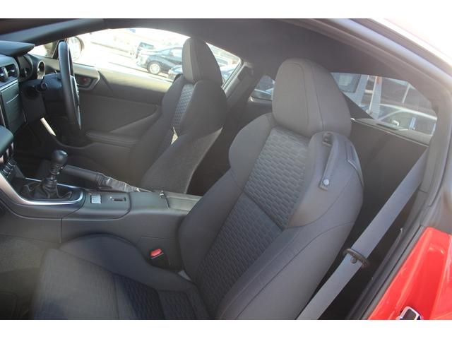 ＧＲ８６ ＲＣ　後期型　禁煙車　ワンオーナー　６速マニュアル　レーダークルーズコントロール　ＥＴＣ２．０　ＬＥＤヘッドライト　電動格納ミラー　クリアランスソナー　プッシュスタート　充電用ＵＳＢ端子（38枚目）