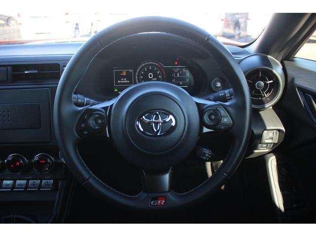 ＧＲ８６ ＲＣ　後期型　禁煙車　ワンオーナー　６速マニュアル　レーダークルーズコントロール　ＥＴＣ２．０　ＬＥＤヘッドライト　電動格納ミラー　クリアランスソナー　プッシュスタート　充電用ＵＳＢ端子（40枚目）