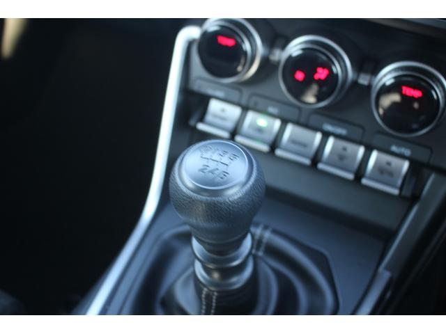 ＧＲ８６ ＲＣ　後期型　禁煙車　ワンオーナー　６速マニュアル　レーダークルーズコントロール　ＥＴＣ２．０　ＬＥＤヘッドライト　電動格納ミラー　クリアランスソナー　プッシュスタート　充電用ＵＳＢ端子（41枚目）
