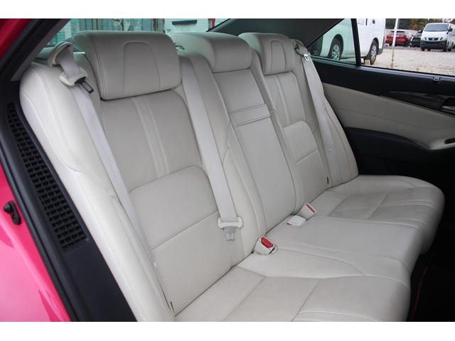 クラウンハイブリッド アスリートＧ　禁煙車　純正８型ナビ　フルセグＴＶ　バックカメラ　白革シート　衝突軽減ブレーキ　レーダークルーズコントロール　ＥＴＣ　ＬＥＤヘッドライト　ブラインドスポットモニター　シートヒーター・シートエアコン（42枚目）