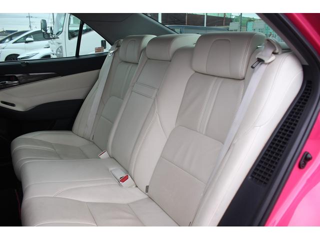 クラウンハイブリッド アスリートＧ　禁煙車　純正８型ナビ　フルセグＴＶ　バックカメラ　白革シート　衝突軽減ブレーキ　レーダークルーズコントロール　ＥＴＣ　ＬＥＤヘッドライト　ブラインドスポットモニター　シートヒーター・シートエアコン（44枚目）