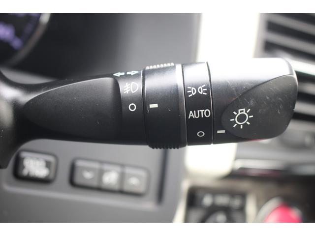 クラウンハイブリッド アスリートＧ　禁煙車　純正８型ナビ　フルセグＴＶ　バックカメラ　白革シート　衝突軽減ブレーキ　レーダークルーズコントロール　ＥＴＣ　ＬＥＤヘッドライト　ブラインドスポットモニター　シートヒーター・シートエアコン（57枚目）