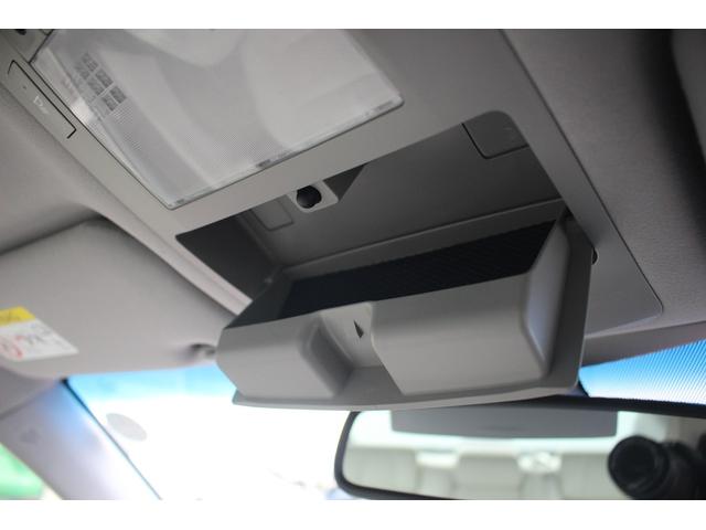 クラウンハイブリッド アスリートＧ　禁煙車　純正８型ナビ　フルセグＴＶ　バックカメラ　白革シート　衝突軽減ブレーキ　レーダークルーズコントロール　ＥＴＣ　ＬＥＤヘッドライト　ブラインドスポットモニター　シートヒーター・シートエアコン（66枚目）