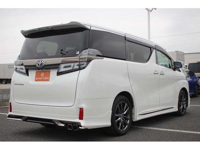ヴェルファイア ２．５Ｚ　ゴールデンアイズ　後期型　禁煙車　純正１０．５型ナビ　モデリスタフルエアロ　サンルーフ　後席モニター　電動リアゲート　バックカメラ　ＬＥＤヘッドライト　ＥＴＣ２．０　衝突軽減ブレーキ　ウォークスルー（13枚目）