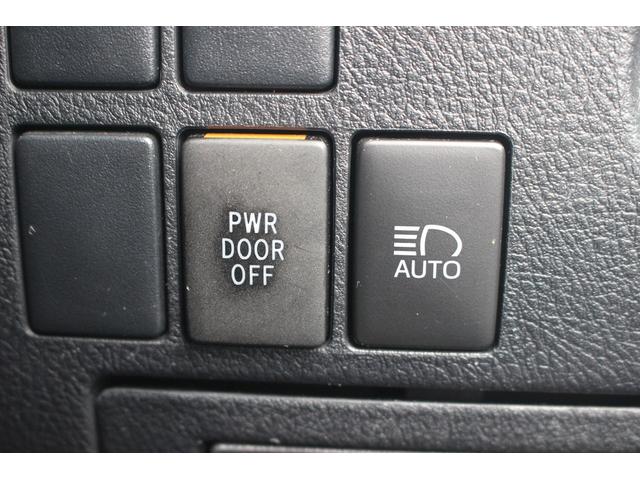 ヴェルファイア ２．５Ｚ　ゴールデンアイズ　後期型　禁煙車　純正１０．５型ナビ　モデリスタフルエアロ　サンルーフ　後席モニター　電動リアゲート　バックカメラ　ＬＥＤヘッドライト　ＥＴＣ２．０　衝突軽減ブレーキ　ウォークスルー（62枚目）