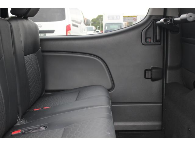 キャラバン 　禁煙車　純正ナビ　ワンオーナー　フルセグＴＶ　革シート　シートヒーター　両側電動スライドドア　ＬＥＤヘッドライト　クリアランスソナー　衝突軽減ブレーキ　ＥＴＣ　純正１５インチアルミホイール（37枚目）