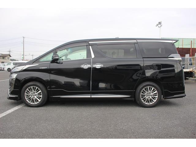 ヴェルファイアハイブリッド ＺＲ　Ｇエディション　後期型　禁煙車　純正１０．５インチナビ　ＪＢＬサウンド　フルセグＴＶ　全周囲カメラ　モデリスタフルエアロ　サンルーフ　ＥＴＣ２．０　衝突軽減ブレーキ　電動リアゲート　ＬＥＤヘッドライト（10枚目）