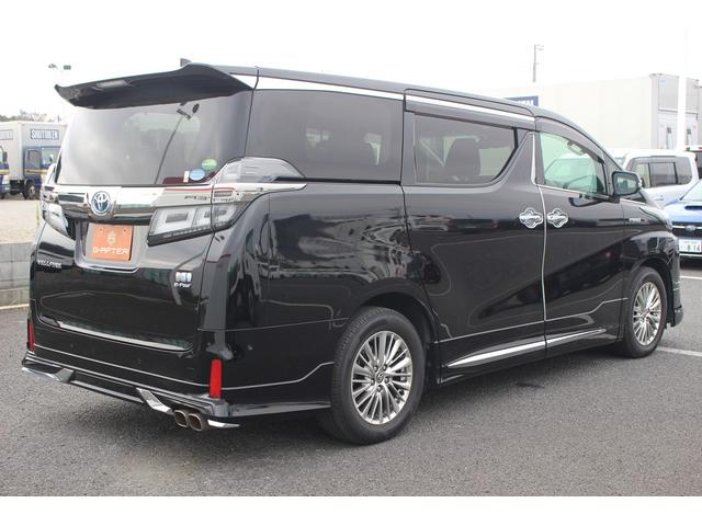 ヴェルファイアハイブリッド ＺＲ　Ｇエディション　後期型　禁煙車　純正１０．５インチナビ　ＪＢＬサウンド　フルセグＴＶ　全周囲カメラ　モデリスタフルエアロ　サンルーフ　ＥＴＣ２．０　衝突軽減ブレーキ　電動リアゲート　ＬＥＤヘッドライト（13枚目）