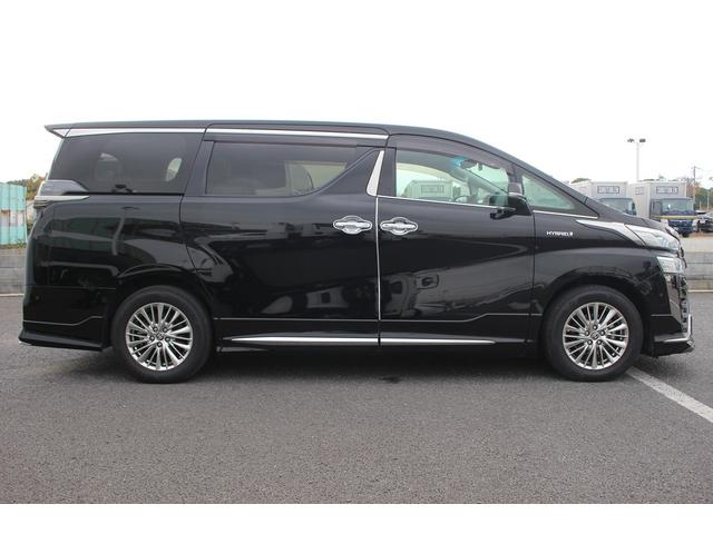 ヴェルファイアハイブリッド ＺＲ　Ｇエディション　後期型　禁煙車　純正１０．５インチナビ　ＪＢＬサウンド　フルセグＴＶ　全周囲カメラ　モデリスタフルエアロ　サンルーフ　ＥＴＣ２．０　衝突軽減ブレーキ　電動リアゲート　ＬＥＤヘッドライト（14枚目）