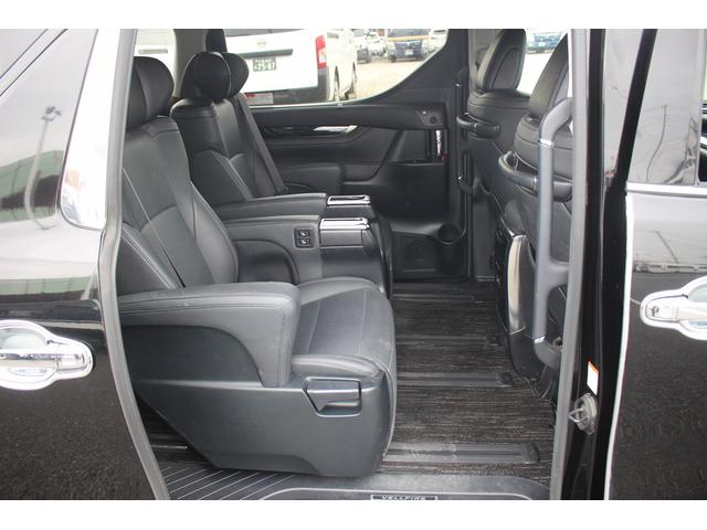 ヴェルファイアハイブリッド ＺＲ　Ｇエディション　後期型　禁煙車　純正１０．５インチナビ　ＪＢＬサウンド　フルセグＴＶ　全周囲カメラ　モデリスタフルエアロ　サンルーフ　ＥＴＣ２．０　衝突軽減ブレーキ　電動リアゲート　ＬＥＤヘッドライト（42枚目）