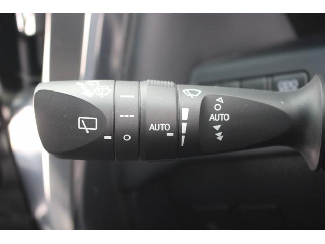 ヴェルファイアハイブリッド ＺＲ　Ｇエディション　後期型　禁煙車　純正１０．５インチナビ　ＪＢＬサウンド　フルセグＴＶ　全周囲カメラ　モデリスタフルエアロ　サンルーフ　ＥＴＣ２．０　衝突軽減ブレーキ　電動リアゲート　ＬＥＤヘッドライト（56枚目）