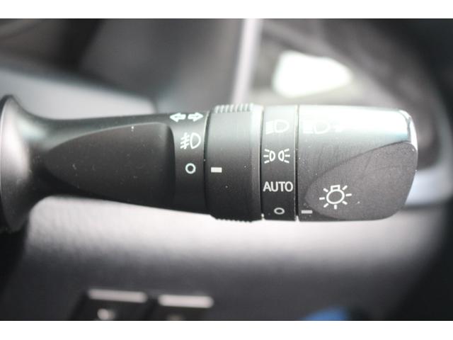 ヴェルファイアハイブリッド ＺＲ　Ｇエディション　後期型　禁煙車　純正１０．５インチナビ　ＪＢＬサウンド　フルセグＴＶ　全周囲カメラ　モデリスタフルエアロ　サンルーフ　ＥＴＣ２．０　衝突軽減ブレーキ　電動リアゲート　ＬＥＤヘッドライト（57枚目）