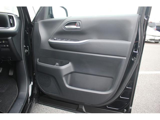 ヴォクシー ハイブリッドＳ－Ｚ　禁煙車　純正１０．５インチディスプレイオーディオナビ　１５００Ｗ給電　バックカメラ　アダプティブクルーズコントロール　シートヒーター　両側電動スライドドア　フルセグＴＶ　ＥＴＣ２．０（36枚目）