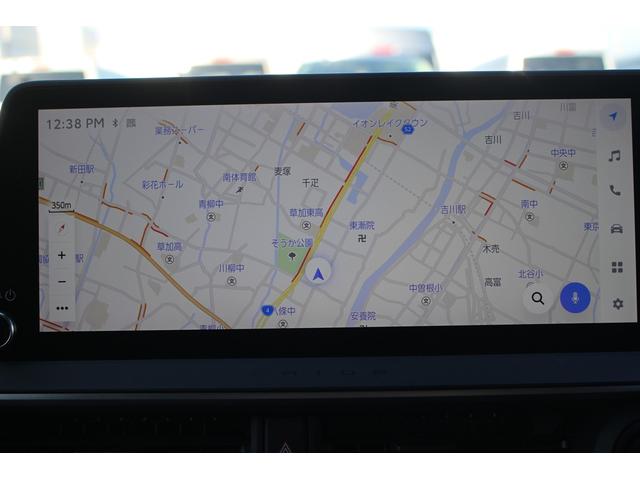 プリウス Ｚ　禁煙車　ワンオーナー　サンルーフ　純正１２．３インチディスプレイオーディオ　アダプティブクルーズコントロール　パノラミックビューモニター　電動リアゲート　１５００Ｗ給電　黒革シート　ＥＴＣ２．０（3枚目）