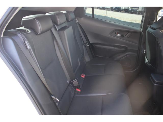 プリウス Ｚ　禁煙車　ワンオーナー　サンルーフ　純正１２．３インチディスプレイオーディオ　アダプティブクルーズコントロール　パノラミックビューモニター　電動リアゲート　１５００Ｗ給電　黒革シート　ＥＴＣ２．０（13枚目）