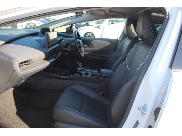 プリウス Ｚ　禁煙車　ワンオーナー　サンルーフ　純正１２．３インチディスプレイオーディオ　アダプティブクルーズコントロール　パノラミックビューモニター　電動リアゲート　１５００Ｗ給電　黒革シート　ＥＴＣ２．０（18枚目）