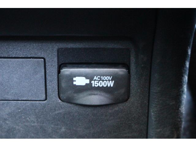 プリウス Ｚ　禁煙車　ワンオーナー　サンルーフ　純正１２．３インチディスプレイオーディオ　アダプティブクルーズコントロール　パノラミックビューモニター　電動リアゲート　１５００Ｗ給電　黒革シート　ＥＴＣ２．０（21枚目）