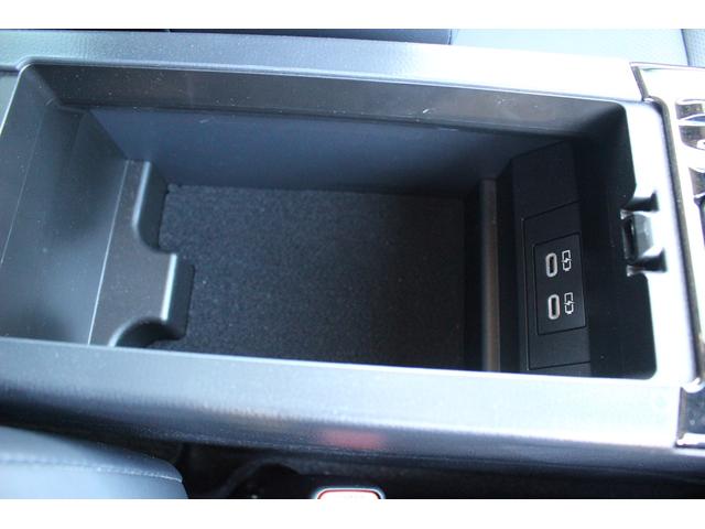 プリウス Ｚ　禁煙車　ワンオーナー　サンルーフ　純正１２．３インチディスプレイオーディオ　アダプティブクルーズコントロール　パノラミックビューモニター　電動リアゲート　１５００Ｗ給電　黒革シート　ＥＴＣ２．０（35枚目）