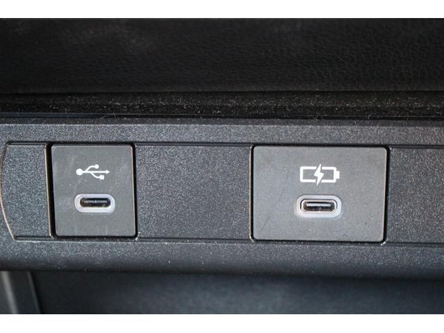 プリウス Ｚ　禁煙車　ワンオーナー　サンルーフ　純正１２．３インチディスプレイオーディオ　アダプティブクルーズコントロール　パノラミックビューモニター　電動リアゲート　１５００Ｗ給電　黒革シート　ＥＴＣ２．０（45枚目）