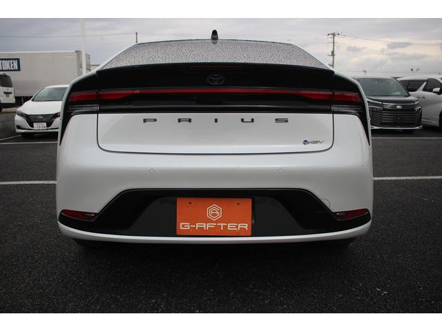 プリウス Ｚ　禁煙車　ワンオーナー　サンルーフ　純正１２．３インチディスプレイオーディオ　アダプティブクルーズコントロール　パノラミックビューモニター　電動リアゲート　１５００Ｗ給電　黒革シート　ＥＴＣ２．０（55枚目）