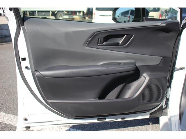 プリウス U 禁煙車 純正8インチディスプレイオーディオ パノラミックビューモニター 1500W給電 アダプティブクルーズコントロール ブラインドスポットモニター ETC2.0 フルセグTV LEDヘッドライト(37枚目)