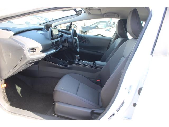 プリウス U 禁煙車 純正8インチディスプレイオーディオ パノラミックビューモニター 1500W給電 アダプティブクルーズコントロール ブラインドスポットモニター ETC2.0 フルセグTV LEDヘッドライト(38枚目)