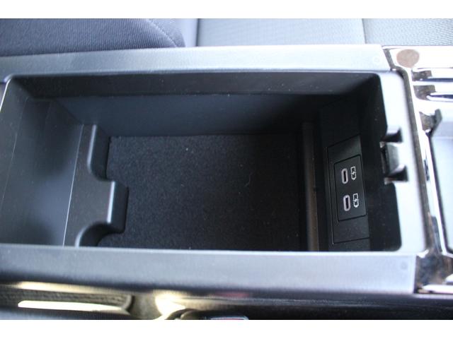 プリウス U 禁煙車 純正8インチディスプレイオーディオ パノラミックビューモニター 1500W給電 アダプティブクルーズコントロール ブラインドスポットモニター ETC2.0 フルセグTV LEDヘッドライト(58枚目)