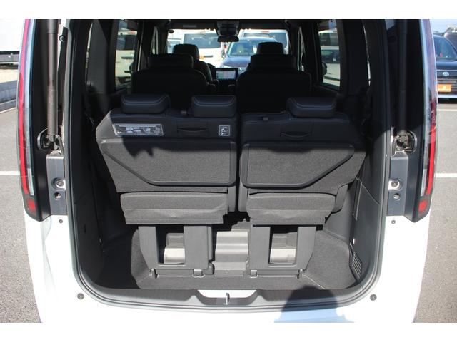 ステップワゴン ｅ：ＨＥＶスパーダ　禁煙車　Ｇａｔｈｅｒｓ９インチナビ　ブラインドスポットモニター　バックカメラ　両側電動スライドドア　アダプティブクルーズコントロール　電動リアゲート　シートヒーター　ＬＥＤヘッドライト（75枚目）