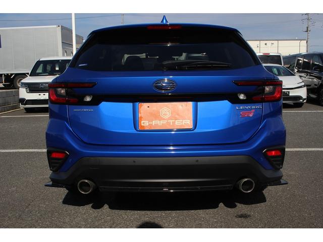 レヴォーグ ＳＴＩスポーツＲ　ＥＸブラックインテリアセレクション　１１．６型ディスプレイ　バックカメラ　フルセグＴＶ　ハーマンカードンスピーカー　デジタルインナーミラー　レーダークルーズコントロール　純正１８インチアルミホイール　ハーフレザーシート（13枚目）