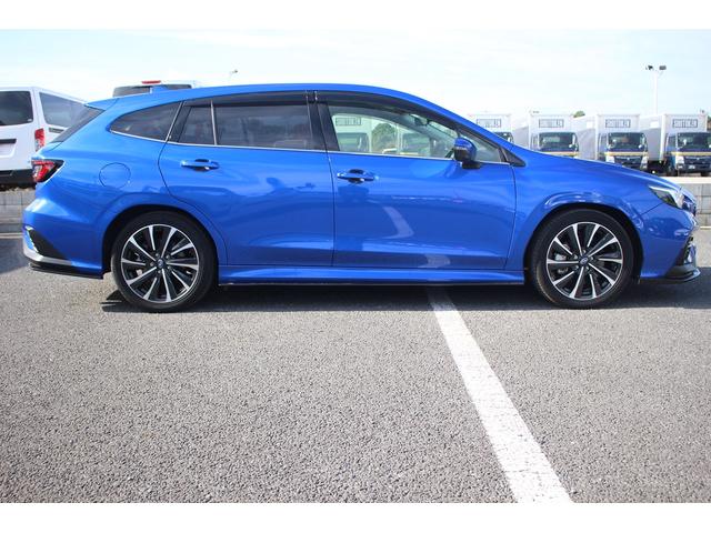 レヴォーグ ＳＴＩスポーツＲ　ＥＸブラックインテリアセレクション　１１．６型ディスプレイ　バックカメラ　フルセグＴＶ　ハーマンカードンスピーカー　デジタルインナーミラー　レーダークルーズコントロール　純正１８インチアルミホイール　ハーフレザーシート（15枚目）