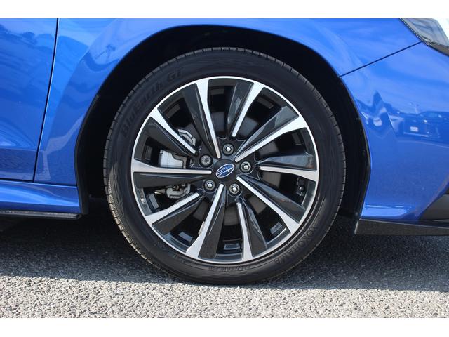 レヴォーグ ＳＴＩスポーツＲ　ＥＸブラックインテリアセレクション　１１．６型ディスプレイ　バックカメラ　フルセグＴＶ　ハーマンカードンスピーカー　デジタルインナーミラー　レーダークルーズコントロール　純正１８インチアルミホイール　ハーフレザーシート（16枚目）