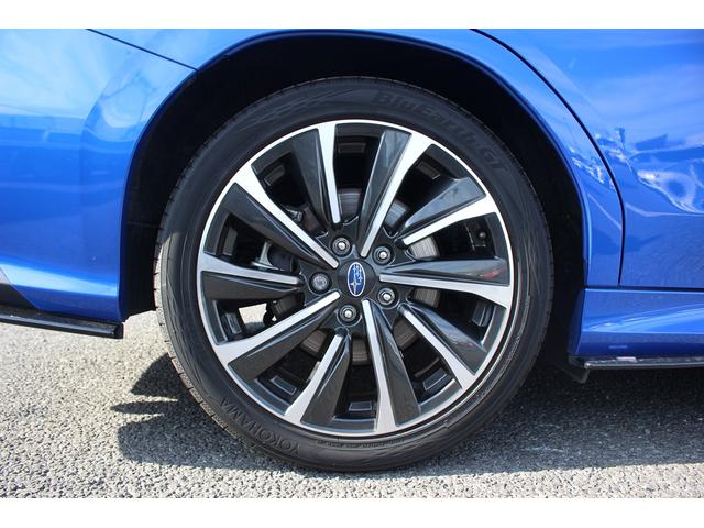 レヴォーグ ＳＴＩスポーツＲ　ＥＸブラックインテリアセレクション　１１．６型ディスプレイ　バックカメラ　フルセグＴＶ　ハーマンカードンスピーカー　デジタルインナーミラー　レーダークルーズコントロール　純正１８インチアルミホイール　ハーフレザーシート（17枚目）