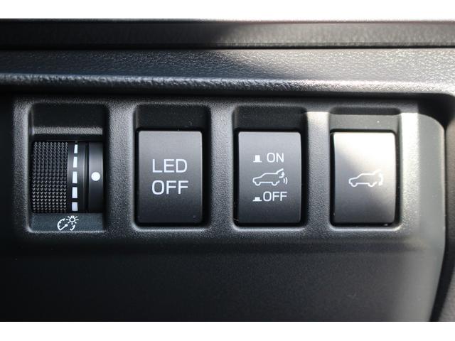 レヴォーグ ＳＴＩスポーツＲ　ＥＸブラックインテリアセレクション　１１．６型ディスプレイ　バックカメラ　フルセグＴＶ　ハーマンカードンスピーカー　デジタルインナーミラー　レーダークルーズコントロール　純正１８インチアルミホイール　ハーフレザーシート（40枚目）