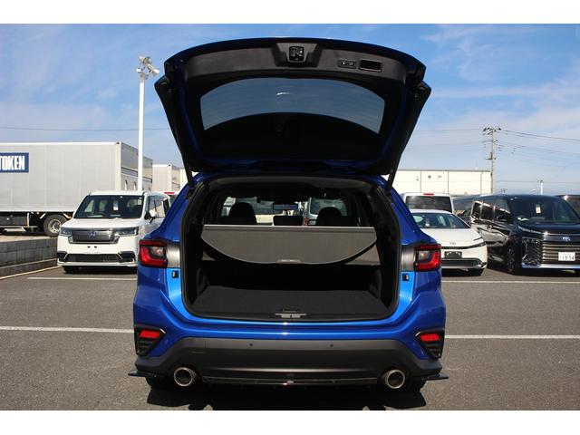 レヴォーグ ＳＴＩスポーツＲ　ＥＸブラックインテリアセレクション　１１．６型ディスプレイ　バックカメラ　フルセグＴＶ　ハーマンカードンスピーカー　デジタルインナーミラー　レーダークルーズコントロール　純正１８インチアルミホイール　ハーフレザーシート（67枚目）