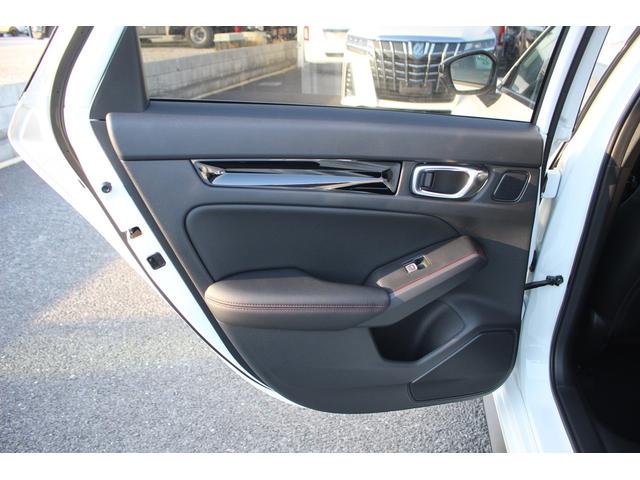 シビック ＲＳ　禁煙車　純正９型ディスプレイオーディオ　フルセグＴＶ　バックカメラ　ＢＯＳＥサウンドシステム　レーダークルーズコントロール　純正１８インチディスプレイオーディオ　ＥＴＣ２．０　クリアランスソナー（41枚目）