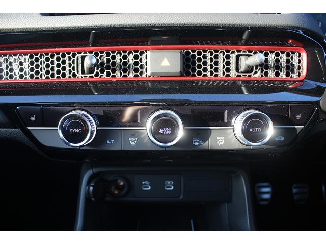シビック ＲＳ　禁煙車　純正９型ディスプレイオーディオ　フルセグＴＶ　バックカメラ　ＢＯＳＥサウンドシステム　レーダークルーズコントロール　純正１８インチディスプレイオーディオ　ＥＴＣ２．０　クリアランスソナー（56枚目）