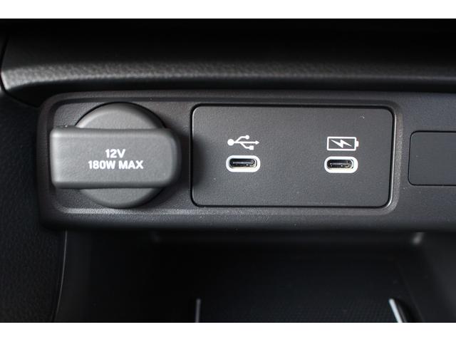 シビック ＲＳ　禁煙車　純正９型ディスプレイオーディオ　フルセグＴＶ　バックカメラ　ＢＯＳＥサウンドシステム　レーダークルーズコントロール　純正１８インチディスプレイオーディオ　ＥＴＣ２．０　クリアランスソナー（57枚目）